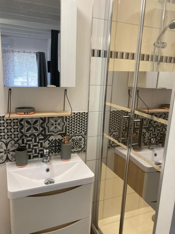 Au Havre De Paix Appartement Garéoult Buitenkant foto